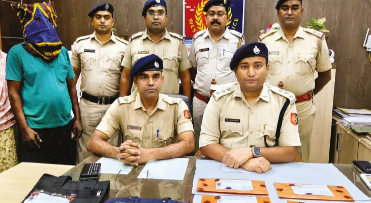 জালনোট পাচারের চেষ্টা, গ্রেফতার দুই