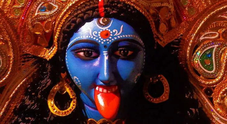 গঙ্গায় ডুবে মৃত ৯ বছরের কন্যা, কালীর স্বপ্নাদেশে ব্রহ্মময়ী মন্দির প্রতিষ্ঠা রাজার