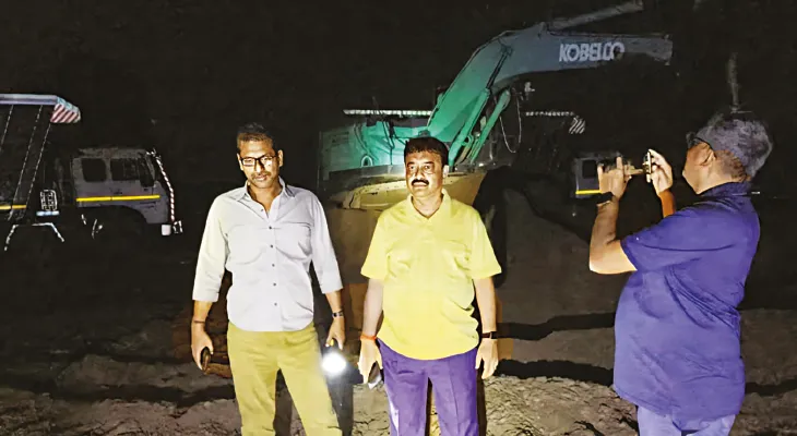 প্রভাবশালীর বেআইনি খাদানে ডিএমের হানা