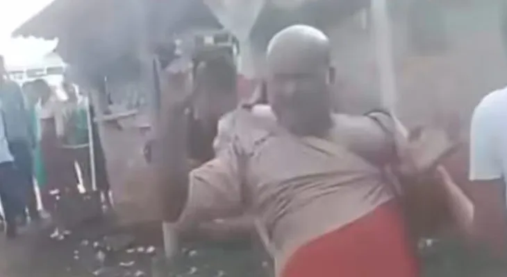 দুধের শিশুর মৃত্যু ঘিরে আত্মীয়দের হাসপাতালে তাণ্ডব, মার খেল পুলিশ