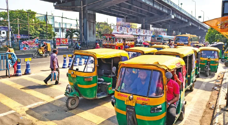 ‘শুনানি পরে হবে, আগে রাস্তাটা দখলমুক্ত করুন’ ভিআইপি রোডে এয়ারপোর্ট-কেষ্টপুর অংশ নিয়ে ক্ষুব্ধ হাইকোর্ট