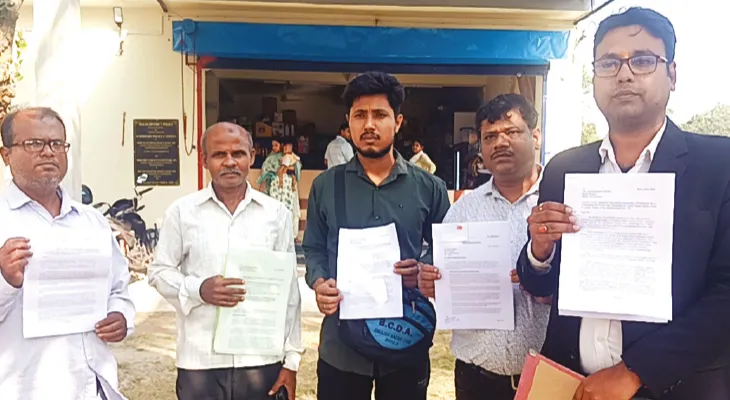 বাড়ি তৈরির নামে কোটি টাকার প্রতারণা মালদহে, এসপির কাছে অভিযোগ