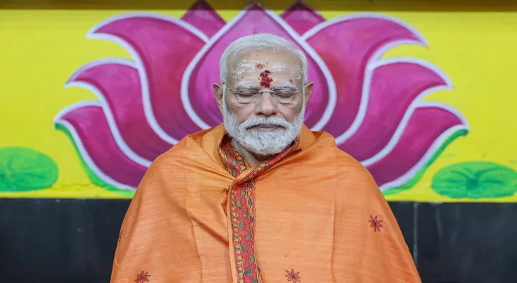 অন্ধ্রপ্রদেশের নান্দিয়ালে শ্রী ব্রহ্মারম্বা মল্লিকার্জুন স্বামী ভারলা দেবস্থনম শ্রীশৈলমে পুজো দিয়ে প্রার্থনা করলেন প্রধানমন্ত্রী নরেন্দ্র মোদি