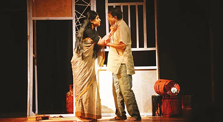 নাটকের  আলোচনা: মানবিকতার গল্প
