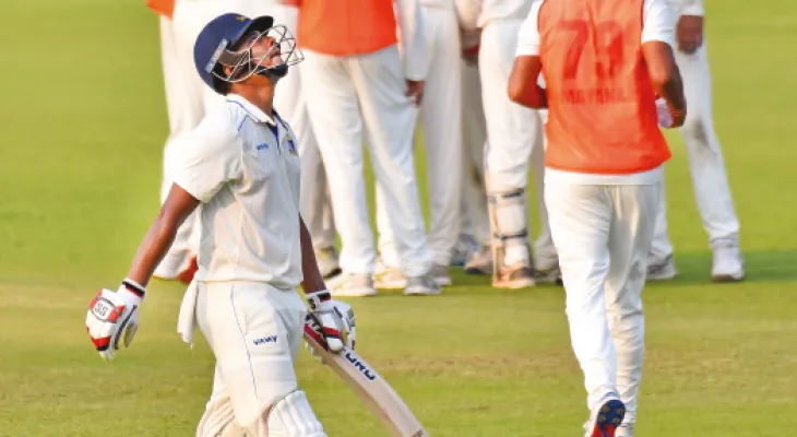 ইডেনে সেঞ্চুরি হাতছাড়া সুদীপের, লিড বাংলার