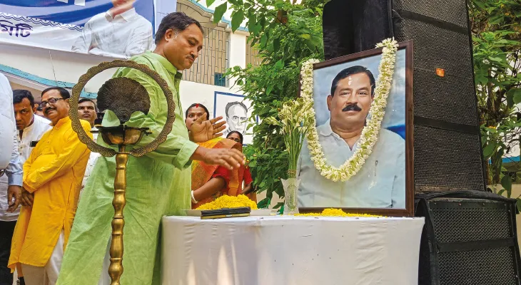 পুরাতন মালদহ ব্লক তৃণমূলের বিজয়া সম্মিলনিতে বাবলাকে স্মরণ