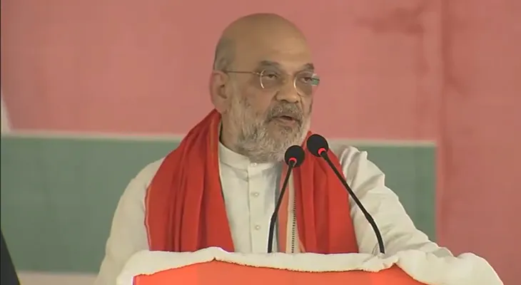 বিহারের সারনের জনসভায় বক্তব্য রাখছেন কেন্দ্রীয় স্বরাষ্ট্রমন্ত্রী অমিত শাহ
