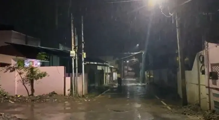 তামিলনাড়ুর তুথুকুড়িতে ভারী বৃষ্টি