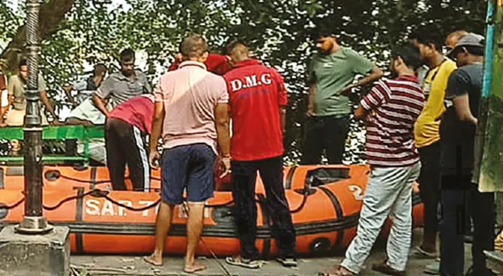 কর্তৃপক্ষের বিরুদ্ধে সুইসাইড নোট লিখে গঙ্গায় ঝাঁপ স্বর্ণবিপণি কর্মীর