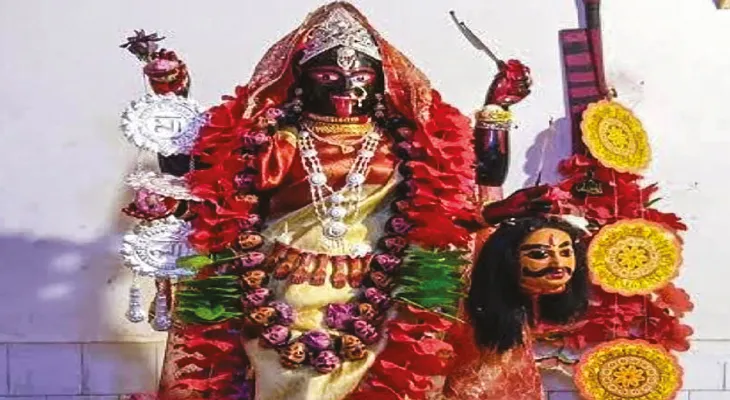 চাঁচলের মালতীপুর কালীবাড়ির তিনশো বছরের পুজো ঘিরে আবেগ