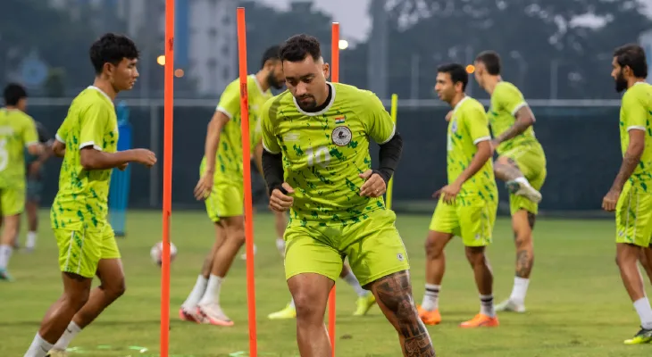 কোচ যেখানে চাইবেন সেখানেই খেলব: রবসন