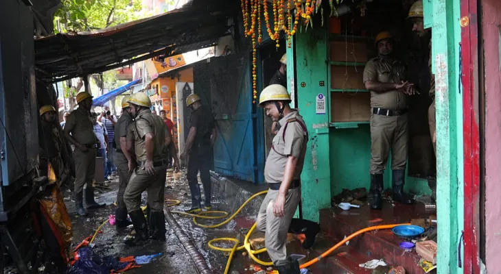 ভাইফোঁটার সকালে আমহার্স্ট স্ট্রিটে আগুন, চক্রান্তের গন্ধ পাচ্ছেন কাউন্সিলর