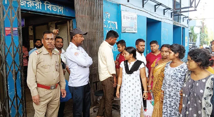 মেডিকেলে ডায়ারিয়ায় আক্রান্তের মৃত্যুতে চিকিৎসায় গাফিলতির অভিযোগ, বিক্ষোভ