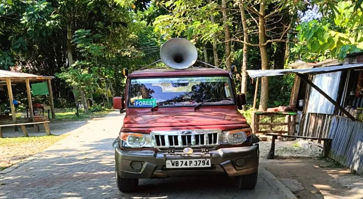 মানুষ-বন্যপ্রাণীর সংঘাতে রাশ টানতে জলদাপাড়ায় শুরু স্পেশাল মাইকিং