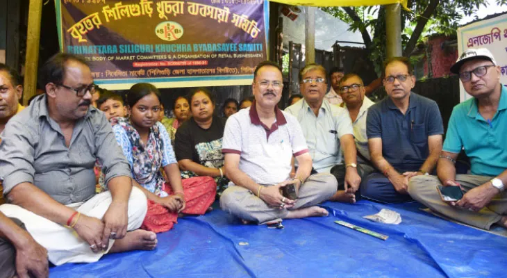 পুনর্বাসন না পেলে জমি ছাড়তে নারাজ এনজেপির ব্যবসায়ীরা, আন্দোলন চলছেই, আজ গণ্ডগোলের আশঙ্কা
