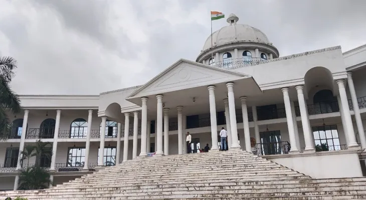 হলদিয়া ডেভেলপমেন্ট অথরিটির চিফ এগজিকিউটিভ অফিসার (সিইও) কোন্থাম সুধীর জেলাশাসক হয়ে বদলি হলেন পুরুলিয়ায়