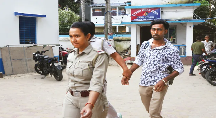 বাড়িওয়ালার ক্লাস এইটের মেয়েকে নিয়ে দীঘা, নাকা চেকিংয়ে ধৃত যুবক