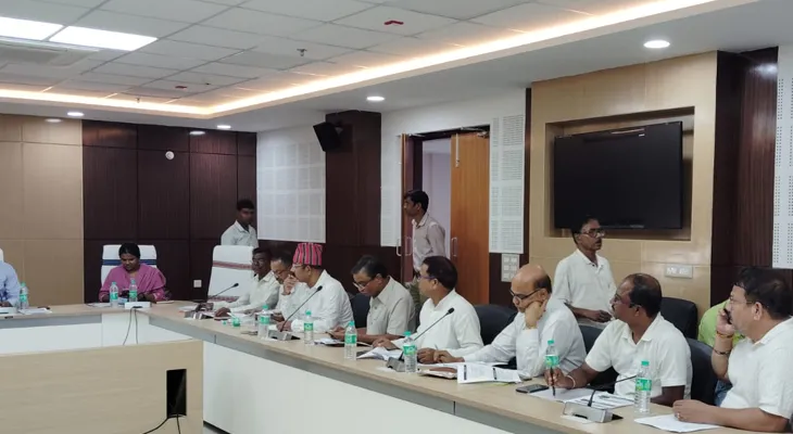এসআইআর নিয়ে সর্বদলীয় বৈঠক শুরু হল আসানসোলে