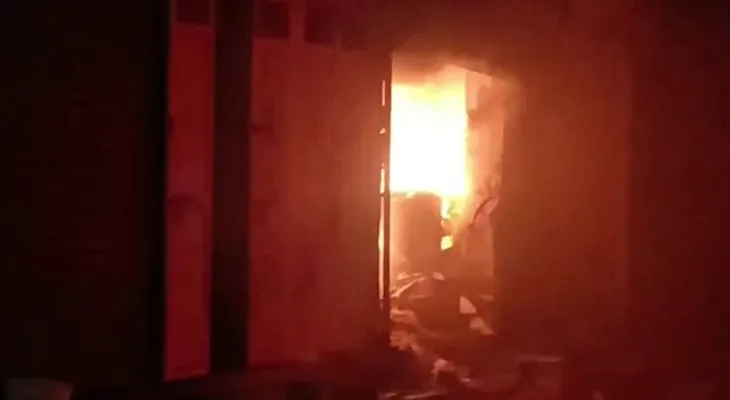জয়পুরের একটি গুদামে বিধ্বংসী আগুন