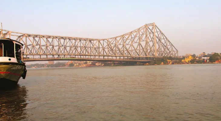 গঙ্গাবক্ষে পার্টি-অনুষ্ঠানের জন্য প্রস্তুত ৮  ভেসেল, ‘ভ্রমণসঙ্গী’ ভাড়া দিতে উদ্যোগ