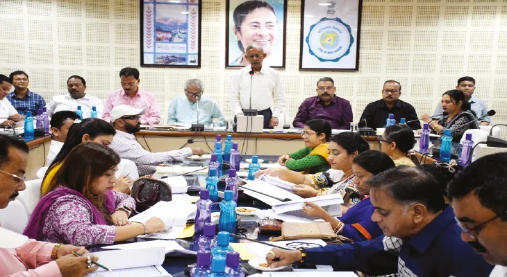বেআইনি নির্মাণ ও ট্রাফিক ইশ্যুতে বিতণ্ডা, বোর্ড মিটিং থেকে ওয়াকআউট সিপিএমের