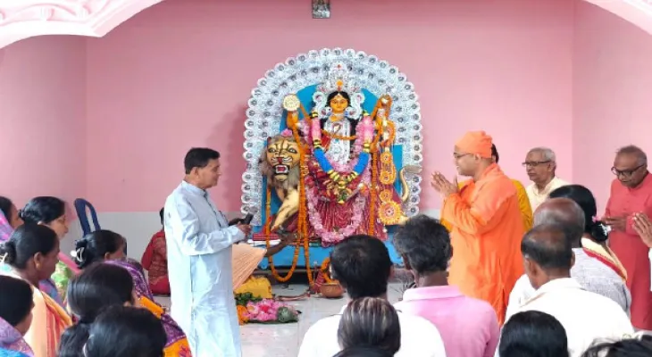জগদ্ধাত্রী পুজোয় মাতল নাদনঘাটের বিদ্যানগর