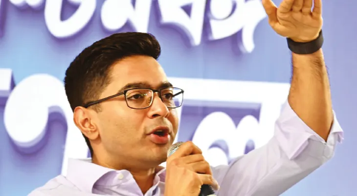 এসআইআর: মৃতদের পরিবারের পাশে থাকতে প্রতিনিধি পাঠালেন অভিষেক