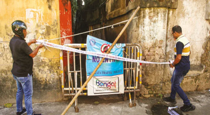 ম্যানহোলে কঙ্কাল ঘিরে রহস্য, মাসখানেক আগে মৃত্যুর ইঙ্গিত ময়নাতদন্তে