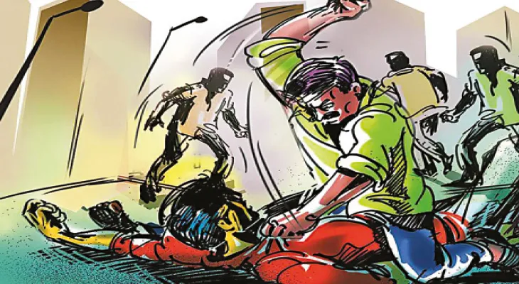 আগ্নেয়াস্ত্র রাখতে না চাওয়ায় দুষ্কৃতীদের তাণ্ডব গার্ডেনরিচে, বন্দুকের বাট দিয়ে মারধর ব্যবসায়ীকে, গুলি করার চেষ্টা