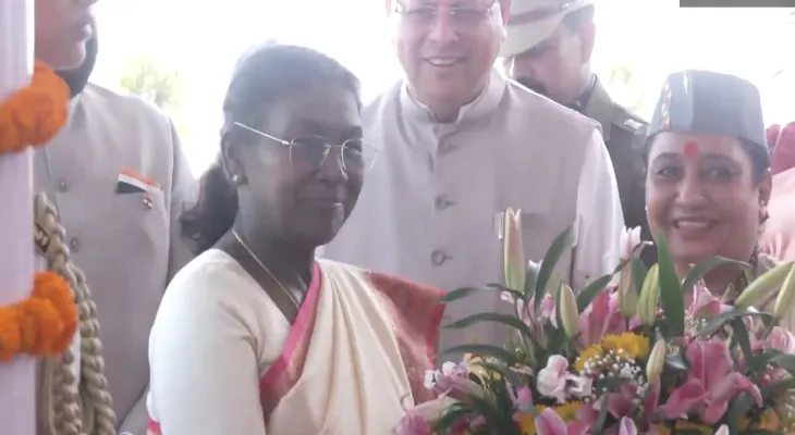 উত্তরাখণ্ডের বিধানসভায় পৌঁছলেন রাষ্ট্রপতি দ্রৌপদী মুর্মু