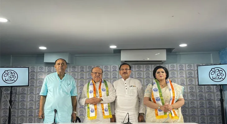 তৃণমূলে ফিরলেন রাজ্যের প্রাক্তন মন্ত্রী শোভন চট্টোপাধ্যায় ও বৈশাখী বন্দ্যোপাধ্যায়