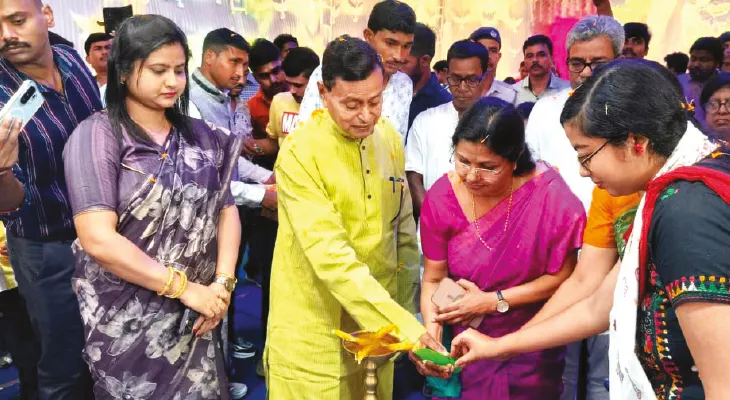 পূর্বস্থলীতে রাস উৎসব উদ্বোধন করলেন মন্ত্রী