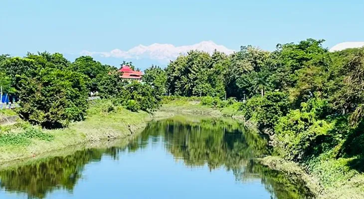 দেখা যাচ্ছে কাঞ্চনজঙ্ঘা! ছবি তুলতে ভিড়