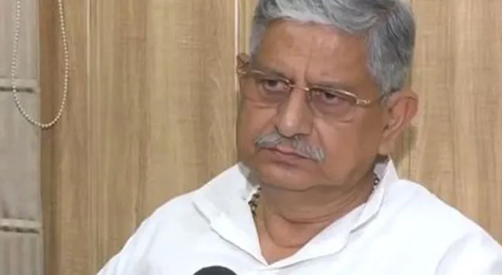 বিরোধীদের বাইরে বেরতে দেবেন না, শাসানি মোদি সরকারের মন্ত্রীর