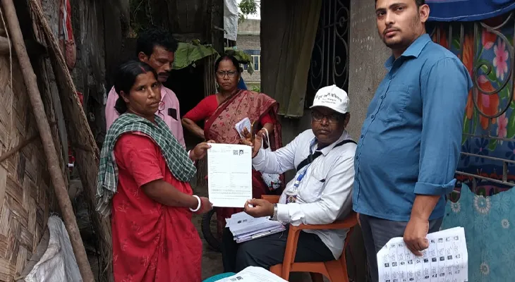 ইনিউমারেশন ফর্ম বিলি: দ্বিতীয় দিনেও কিছু  জায়গায় বিশৃঙ্খলা, রিপোর্ট তলব কমিশনের