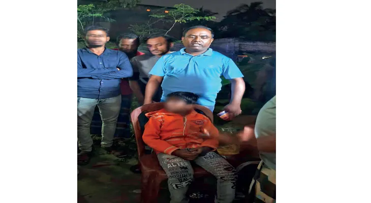 প্রথম পক্ষের সন্তানকে নিয়ে স্ত্রীর সঙ্গে বিবাদ, বিচ্ছেদের মামলা, ‘এখানে দাঁড়া’, ছেলেকে মাঝরাতে সীমান্তের গ্রামে ছেড়ে উধাও বাবা!