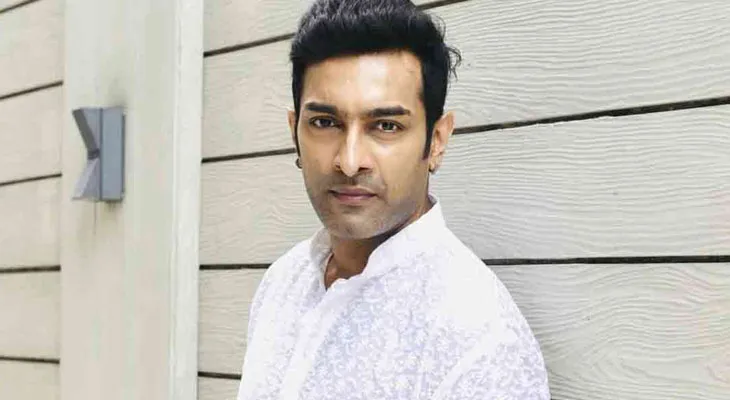 আচমকাই বুকে ব্যথা নিয়ে শহরের একটি বেসরকারি হাসপাতালে ভর্তি হলেন অভিনেতা জিতু কামাল