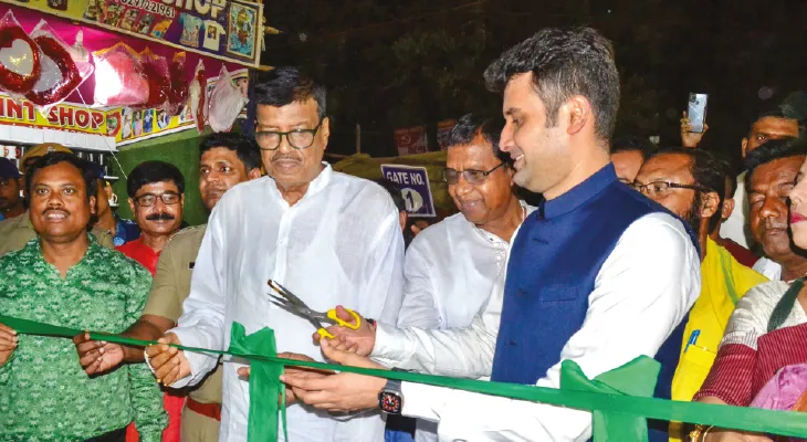কোচবিহারে রাসমেলার উদ্বোধন, প্রয়াত অসমের গায়ক জুবিন গর্গের নামে মঞ্চ