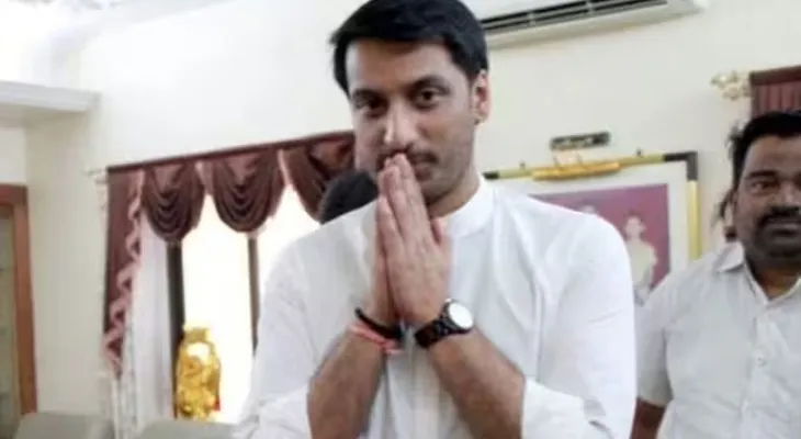 ১,৮০০ কোটি টাকার জমি হাতবদল হয়েছে মাত্র ৩০০ কোটিতে, অজিত পাওয়ারের ছেলের বিরুদ্ধে তদন্তের নির্দেশ