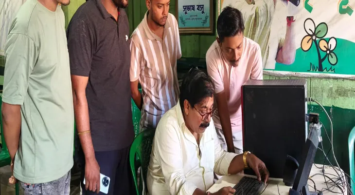 এসআইআর: ওয়ার রুম খুলল জলপাইগুড়ির ময়নাগুড়ি ব্লকের তৃণমূল নেতৃত্ব