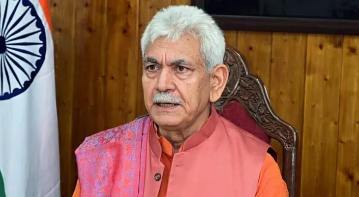 রায়পুরে পৌঁছলেন জম্মু-কাশ্মীরের লেফটেন্যান্ট গভর্নর মনোজ সিনহা, আগামীকাল যোগ দেবেন এনআইটি জয়পুরের সমাবর্তনে