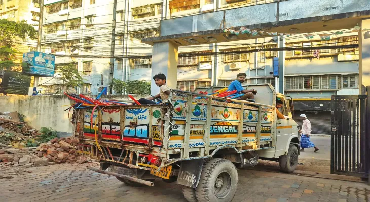 লক্ষাধিক টাকার সরকারি বৈদ্যুতিন তার চুরি, গ্রেফতার আন্তঃরাজ্য চক্রের আট, মূল পাণ্ডার খোঁজে রেলের সঙ্গে যৌথ তদন্তে হাওড়া সিটি পুলিশ