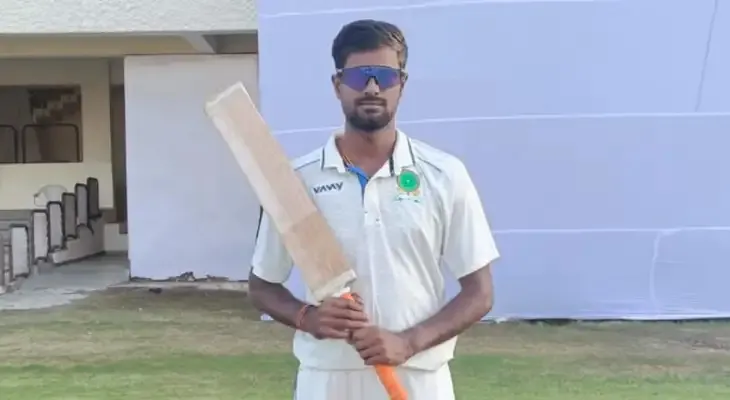পরপর ৮ ছক্কা, রেকর্ড আকাশের
