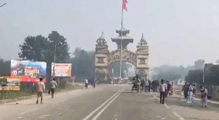 আগামী কাল, মঙ্গলবার বিহারে দ্বিতীয় দফার বিধানসভা নির্বাচন, তার আগে বীরগঞ্জ ও রকসৌল সীমান্তে বন্ধ যান চলাচল