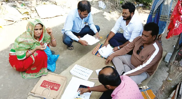 ফর্ম ফিল-আপ: ভোটারদের সাহায্য  করতে অনেকটাই এগিয়ে তৃণমূল