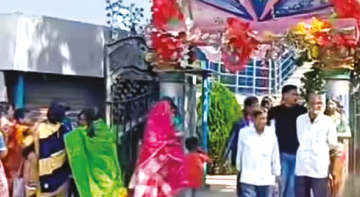 সংসার লুকিয়ে ফের বিয়ের পিঁড়িতে! সন্তান নিয়ে হাজির স্ত্রী, চম্পট বরের