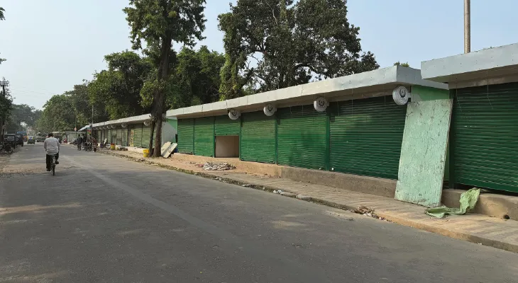 পুনর্বাসনের নামে ৪ লক্ষ টাকায় স্টল বিক্রি ক্যান্টনমেন্ট বোর্ডের