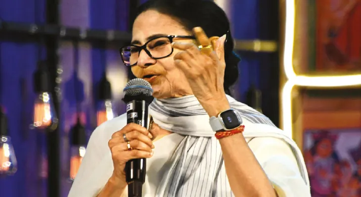 বাণিজ্য সম্মেলনে যুক্ত চলচ্চিত্র, ঘোষণা মমতার