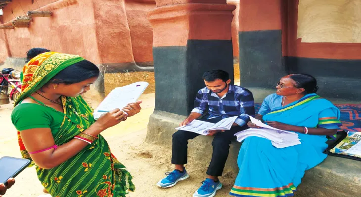দ্বিতীয় ধাপে জেলার ২ শতাংশ ভোটারের বাড়ি যাবেন বিএলওরা, তৃতীয় দফায় হদিশ না পেলে ‘আনকালেক্টবল’
