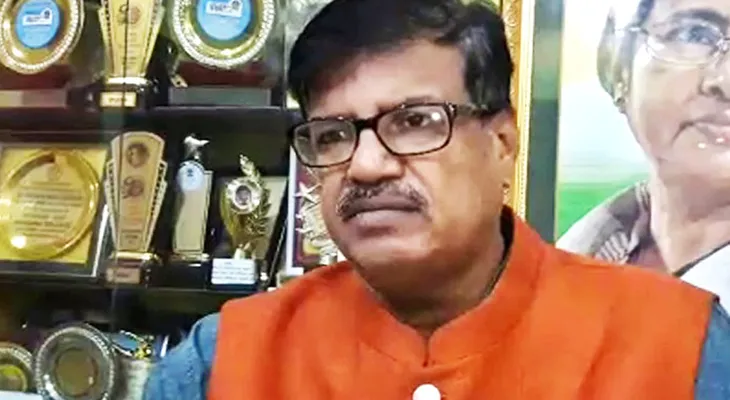 মুখ্যমন্ত্রী বললে পদত্যাগ: রবি  দলের বিরুদ্ধেই সরব ‘অপমানিত’ লক্ষপতি